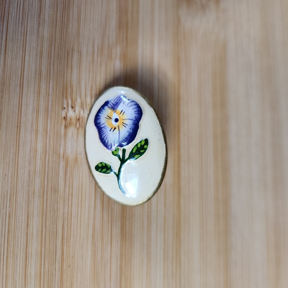 Vintage Pansy Flower Pin